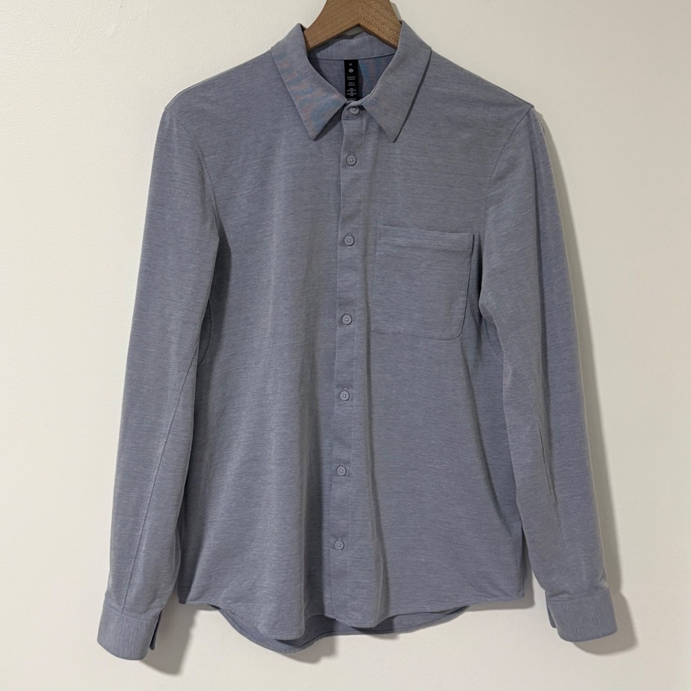 Title Lululemon Commission Shirt Mens M Blue Long Sleeve Button Down Performance